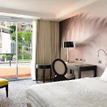 Szálloda Le Meridien Plaza