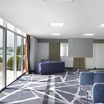 Szálloda Le Meridien Plaza 4*