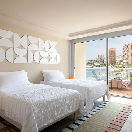 Le Meridien Plaza