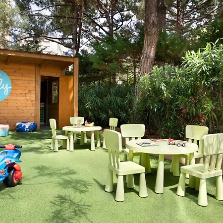 Hotel Le Méridien Plaza 4*