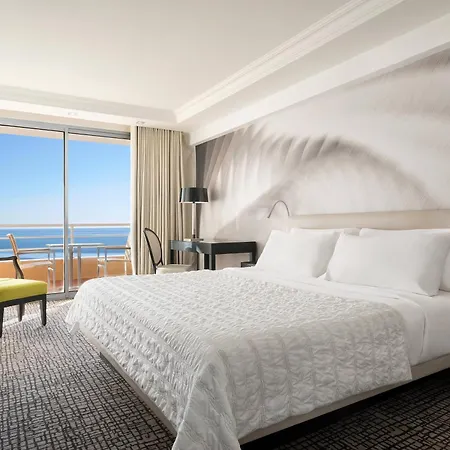 Hotel Le Meridien Plaza 4*