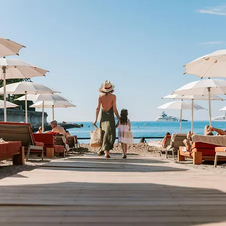 Le Méridien Plaza 4*