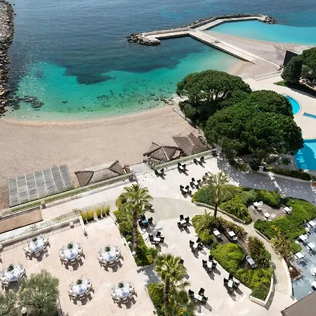 Le Meridien Plaza