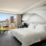 Le Méridien Plaza Hotel