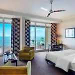 Le Méridien Plaza 4*