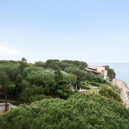 Le Meridien Plaza