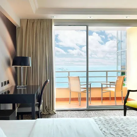 מלון Le Meridien Plaza 4*