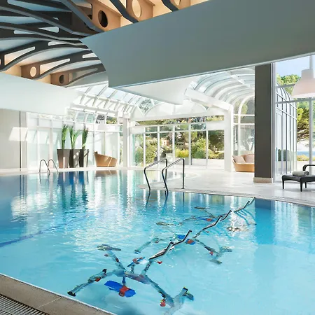 Le Meridien Plaza מלון