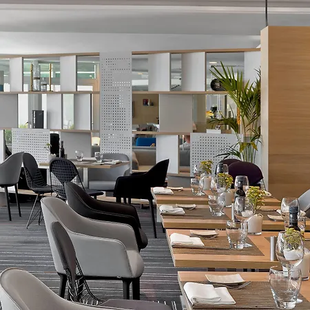 Le Meridien Plaza מלון 4*