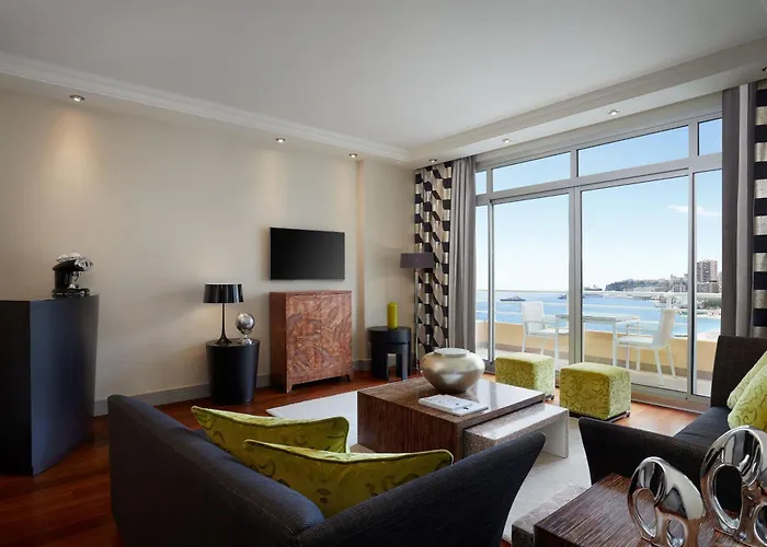 Ξενοδοχείο Le Meridien Plaza 4*