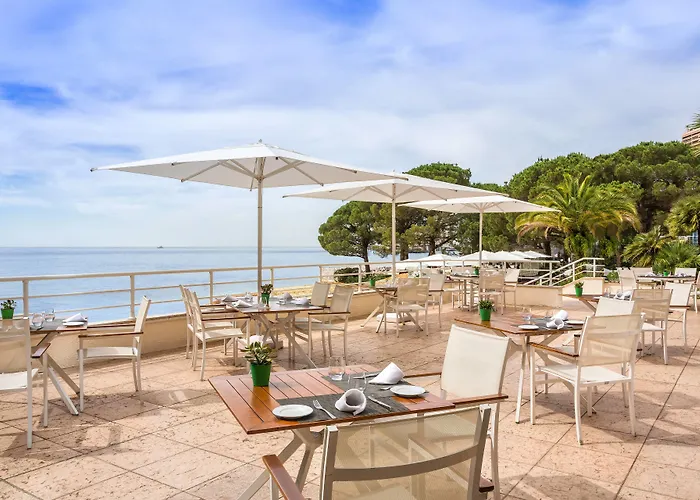 Le Meridien Plaza Hotel