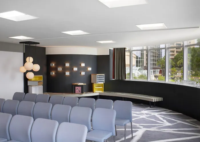 Ξενοδοχείο Le Meridien Plaza 4*