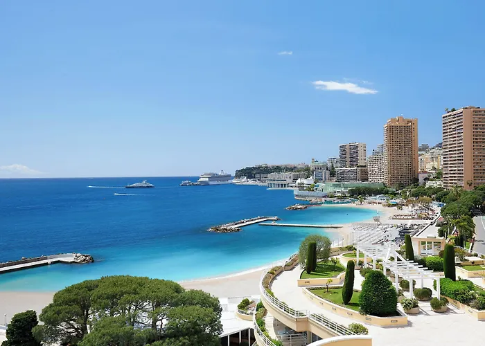 Le Meridien Plaza 4*